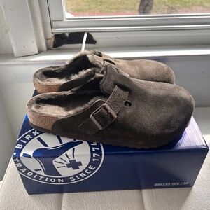 Birkenstock Mocca Shearling Boston Clogs - Brown